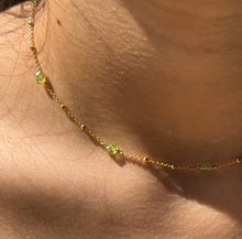 Load image into Gallery viewer, Peridot and Gold Necklace