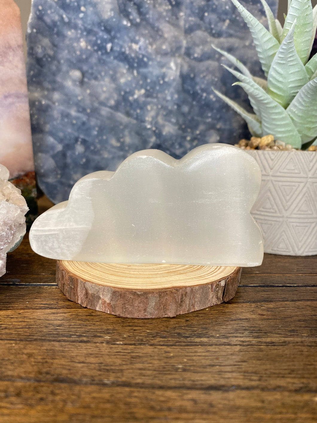 White Calcite Cloud