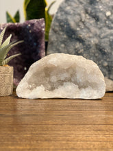 Load image into Gallery viewer, Clear Quartz Geode